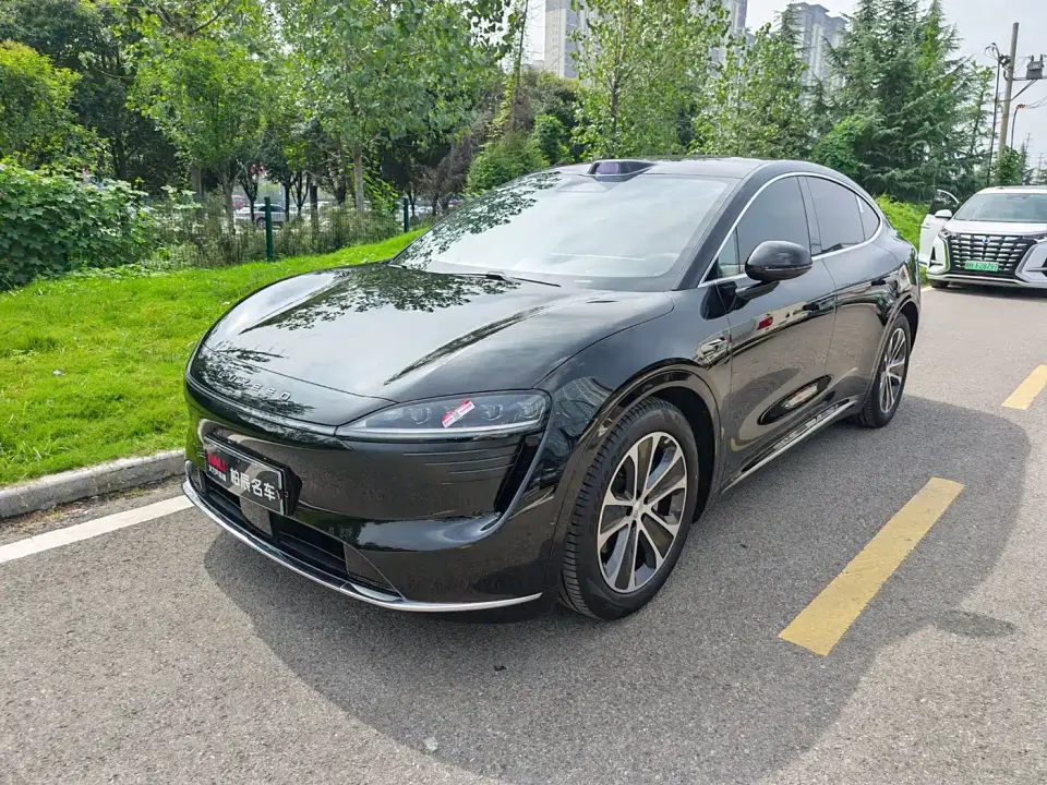 Zhijie Luxeed R7 Pure Electric 802km Max 2025