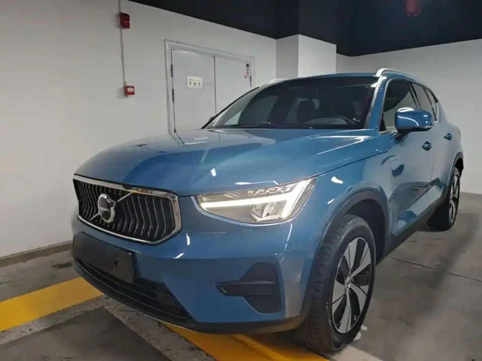 Volvo XC40 B3 Smart Elite Luxury Edition 2024