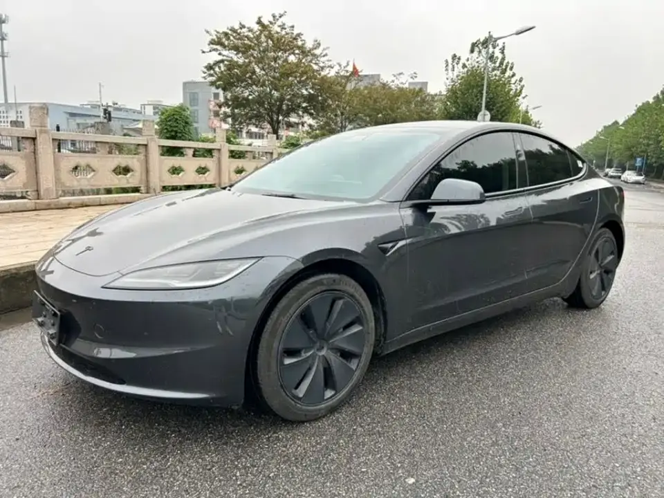 Tesla Model 3 Rear-Wheel Drive 2024