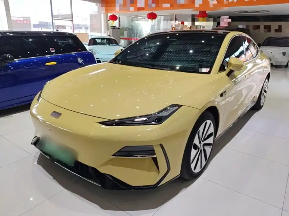 Geely Galaxy Galaxy E8 665km RWD Starship Voyager Edition 2024
