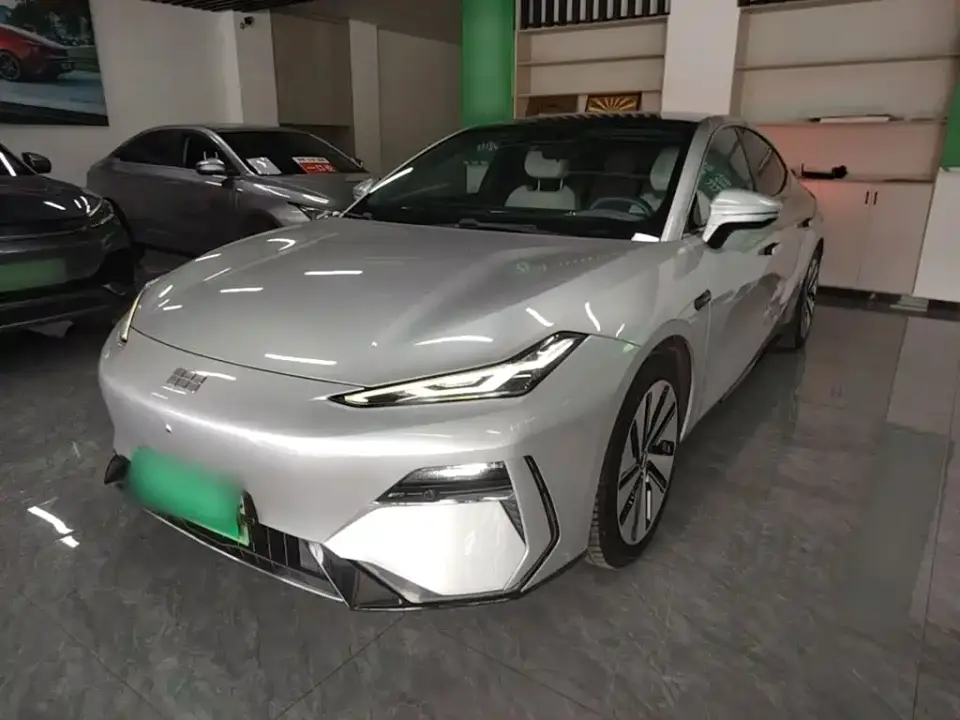 Geely Galaxy Galaxy E8 665km RWD Starship Voyager Edition 2024