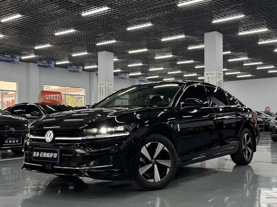 Volkswagen Magotan 300TSI Premium Edition Eye-catcher 2026