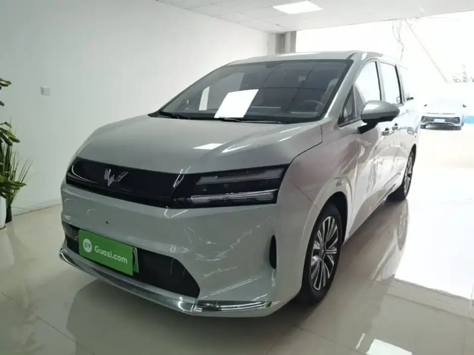 Wuling Motors Xingguang 730 New Energy Model Pure Electric Base Version 2025