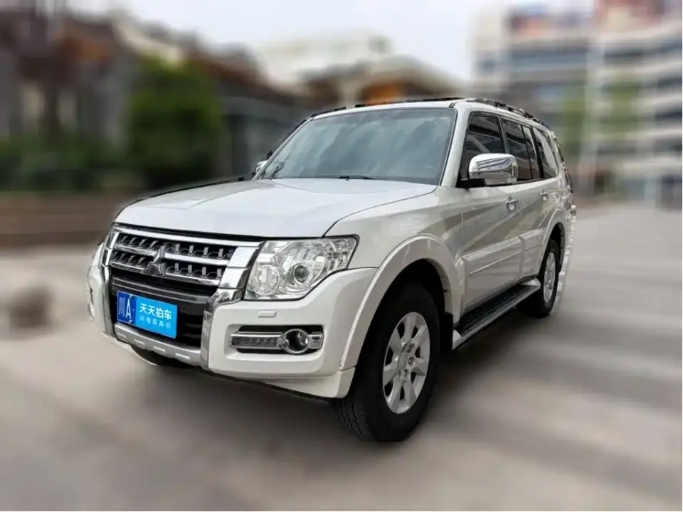 Mitsubishi Pajero (Import) 3.0L Automatic Luxury Off-Road Edition 2020