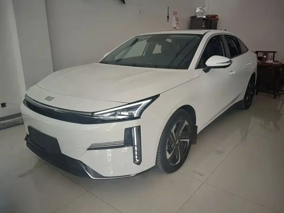 Geely Galaxy Galaxy L6 60km PLUS Soaring Dragon Edition 2024