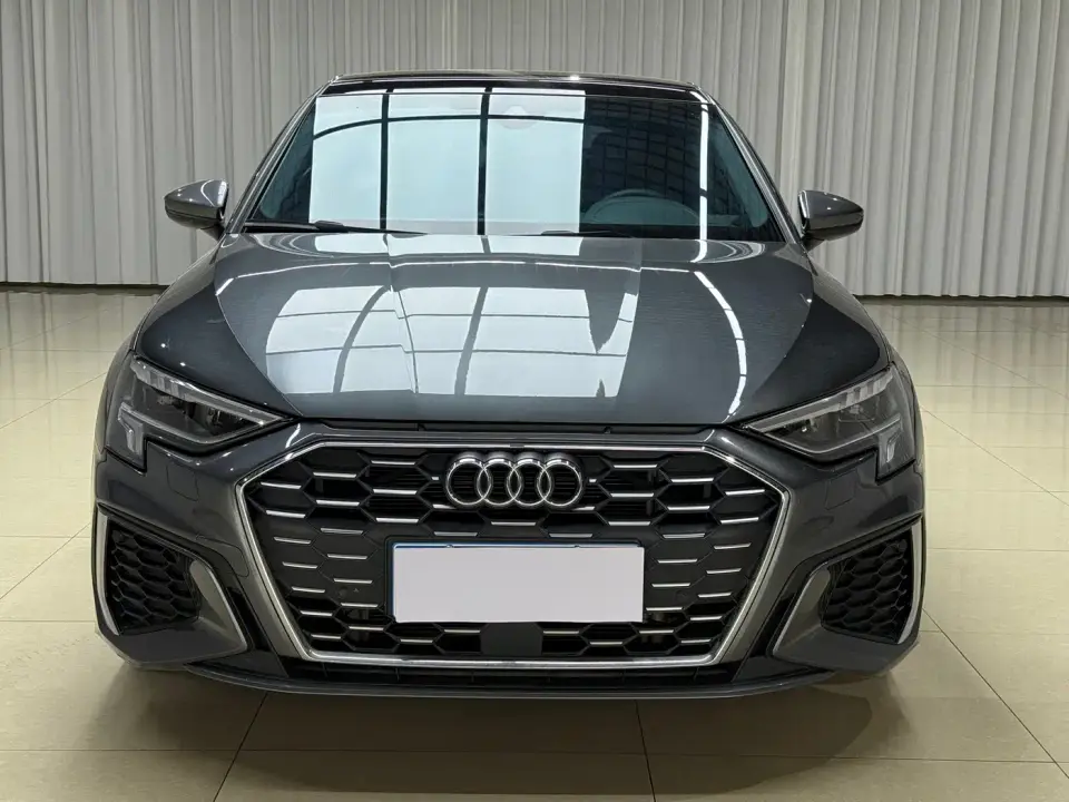 Audi A3 Model Sportback 35 TFSI Fashion Sport 2024