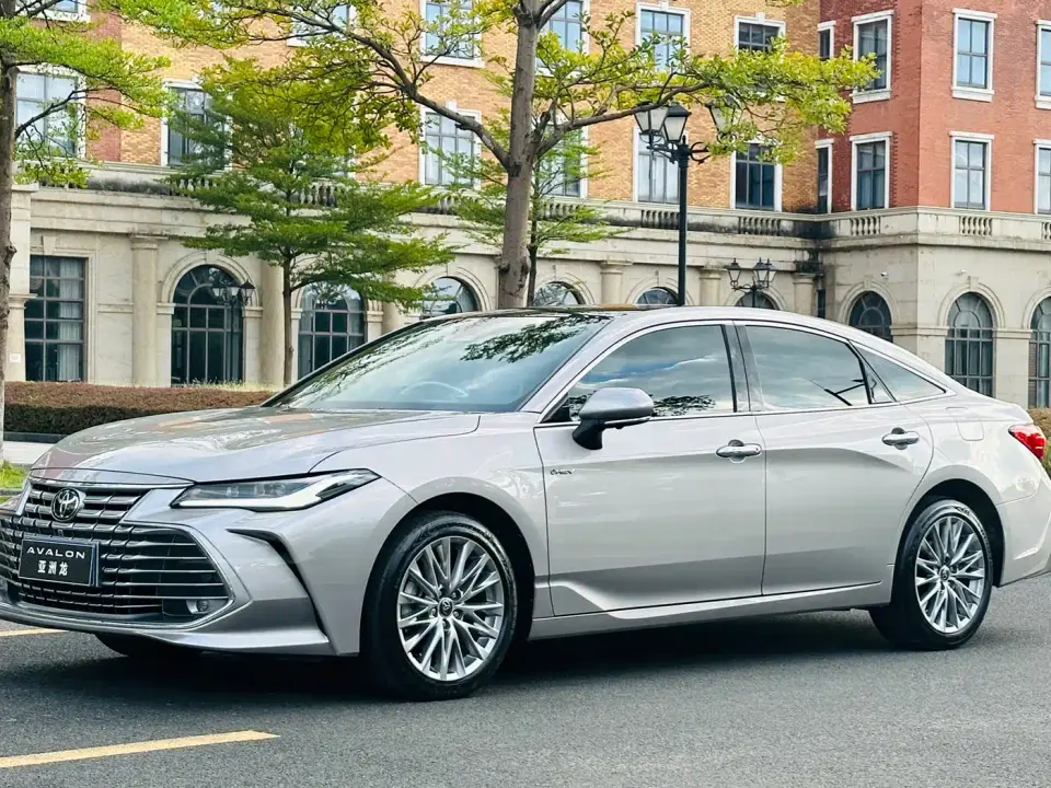 Toyota Avalon Model Hybrid 2.0L Prestige Edition 2025