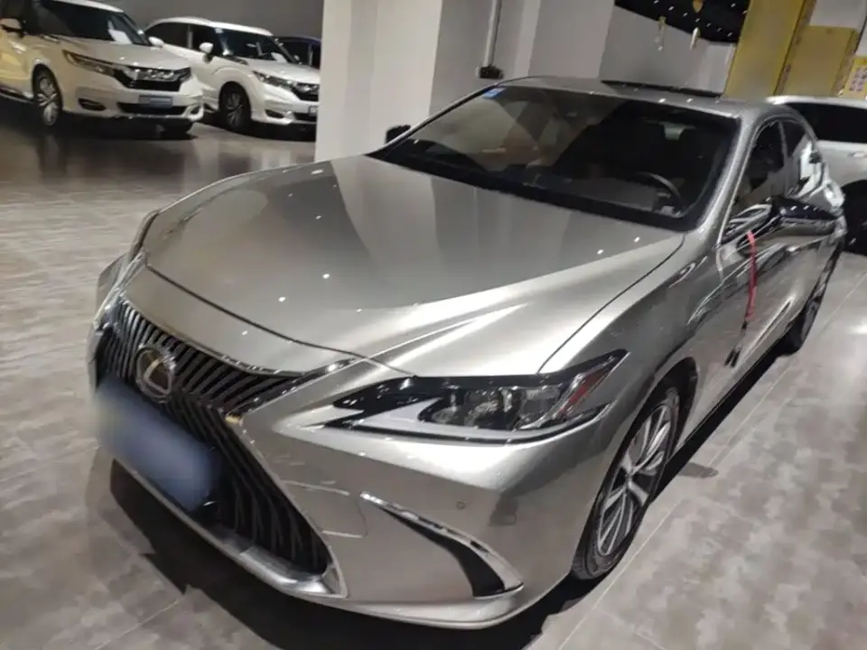 Lexus ES 200 Luxury Edition China V 2019
