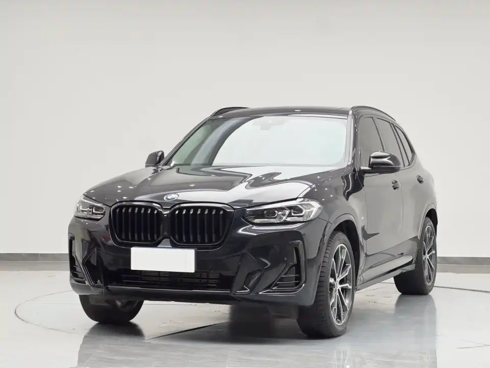 BMW X3 xDrive30i Leading M Night Package 2024