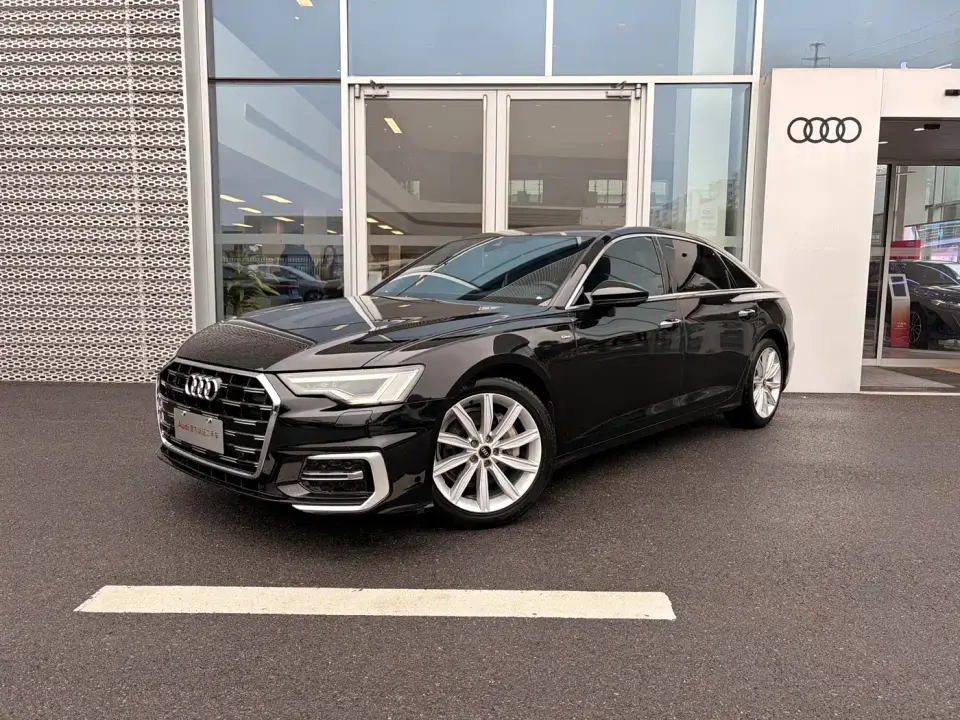 Audi A6L 40 TFSI Luxury Dynamic 2022