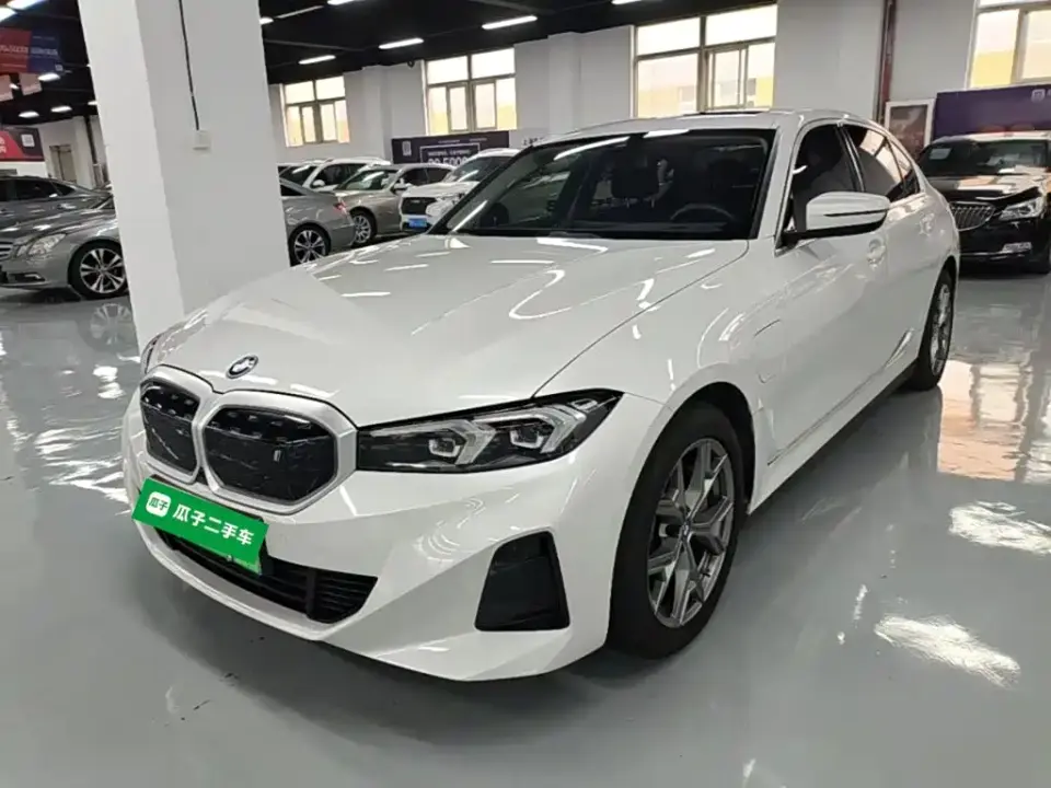 BMW i3 eDrive 35 L 2023