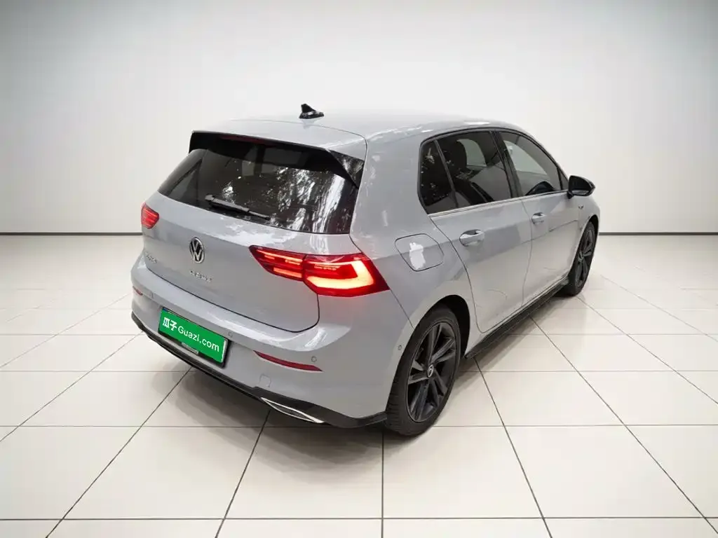 Volkswagen Golf 280TSI DSG R-Line Lite 2024 — фото 4