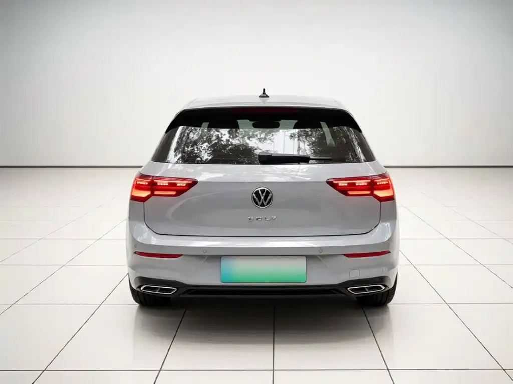 Volkswagen Golf 280TSI DSG R-Line Lite 2024 — фото 3