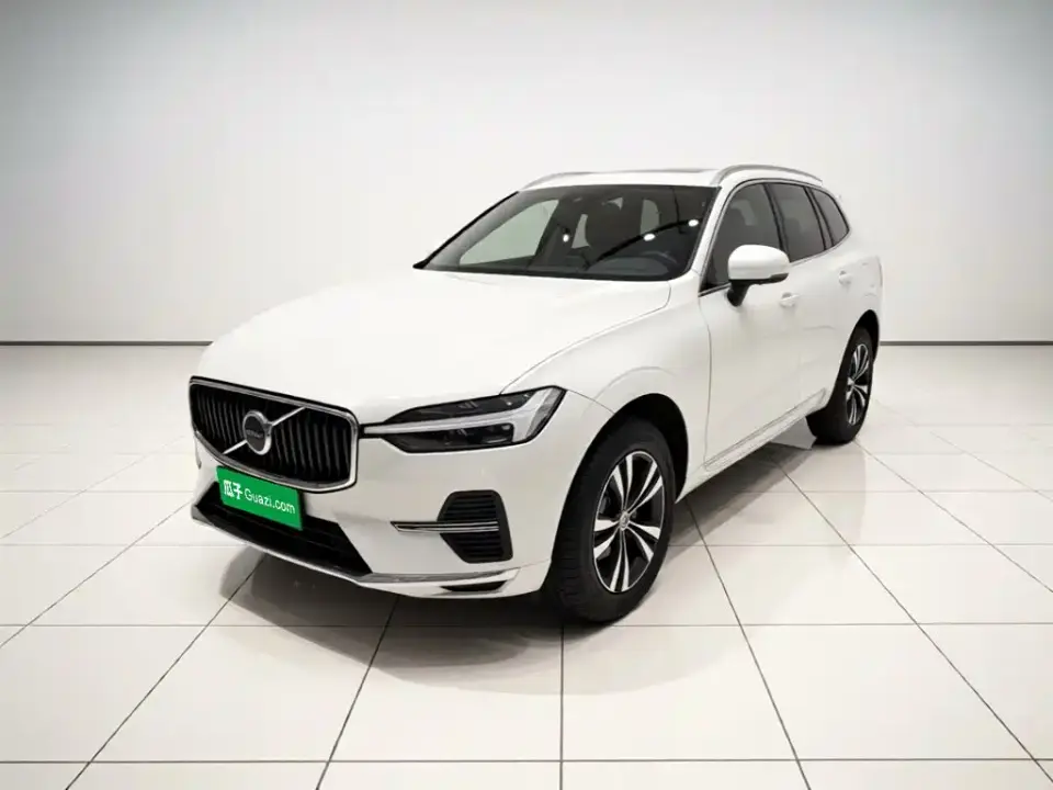 Volvo XC60 B5 AWD Smart Luxury Edition 2022