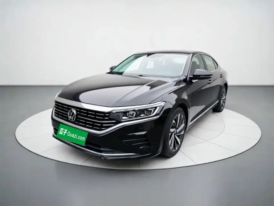Volkswagen Passat 380TSI Luxury Edition 2022