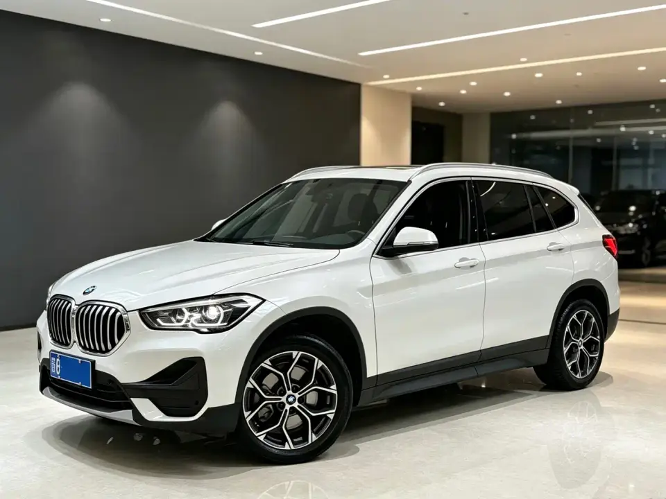 BMW X1 sDrive25Li Leading 2021