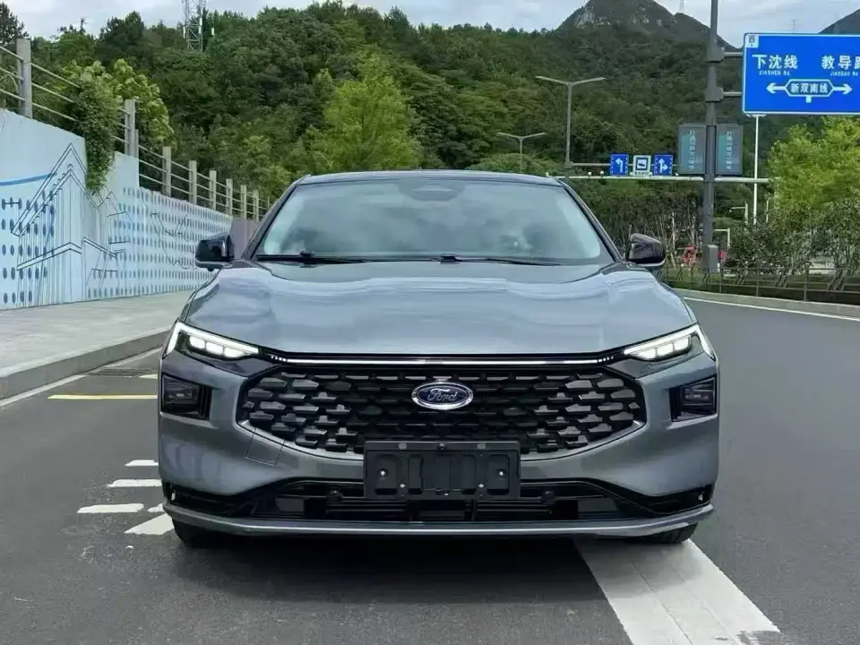 Ford Mondeo EcoBoost 245 Premium 2022