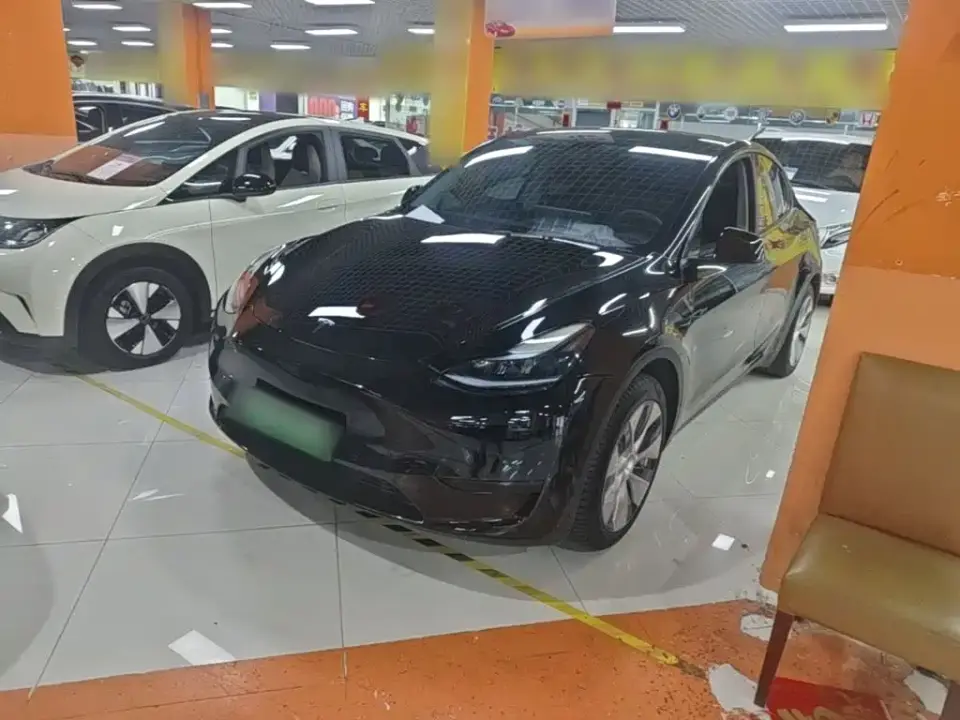 Tesla Model Y Facelift Rear-Wheel Drive Version 2023