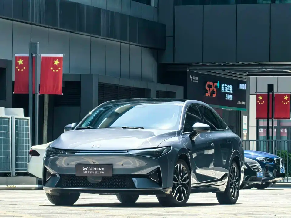 XPeng P5 Model 550E 2022
