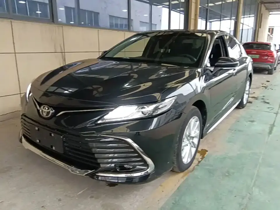 Toyota Camry 2.0G Luxury Edition 2023