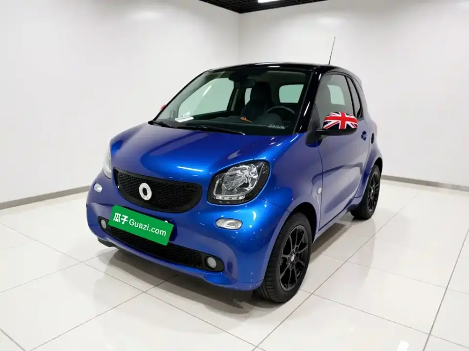 Smart fortwo 0.9T 66kW Hardtop Wind Edition China VI 2019