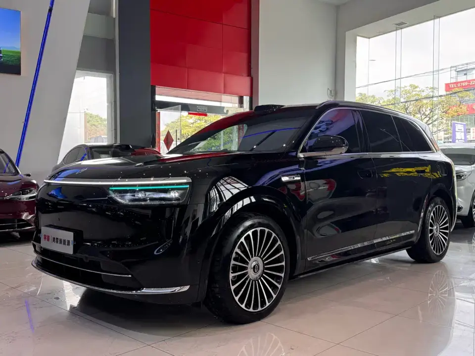 AITO Wenjie AITO M8 Model Extended Range Max+ Edition 53.4kWh 6-Seater 2026