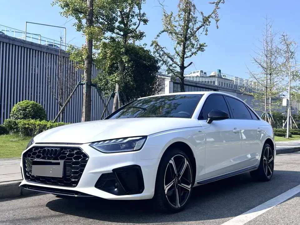 Audi A4L 40 TFSI Luxury Dynamic 2024