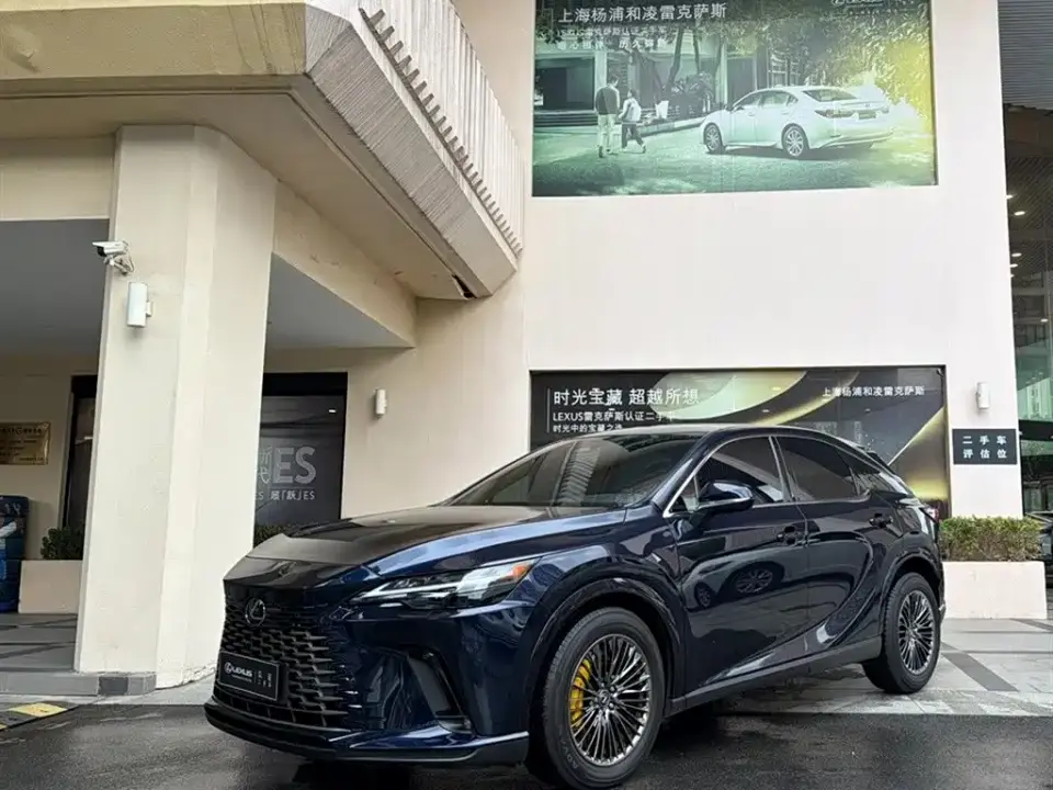 Lexus RX 300 4WD Premium Edition 2026