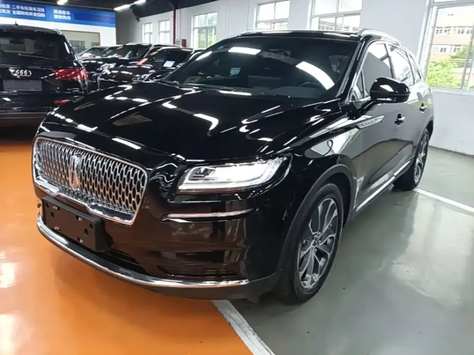 Lincoln Nautilus 2.0T AWD Exclusive Edition 2023