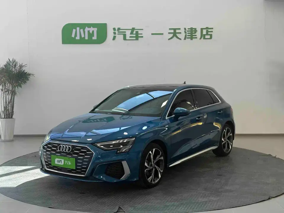 Audi A3 Sportback 35 TFSI Luxury Sport 2022