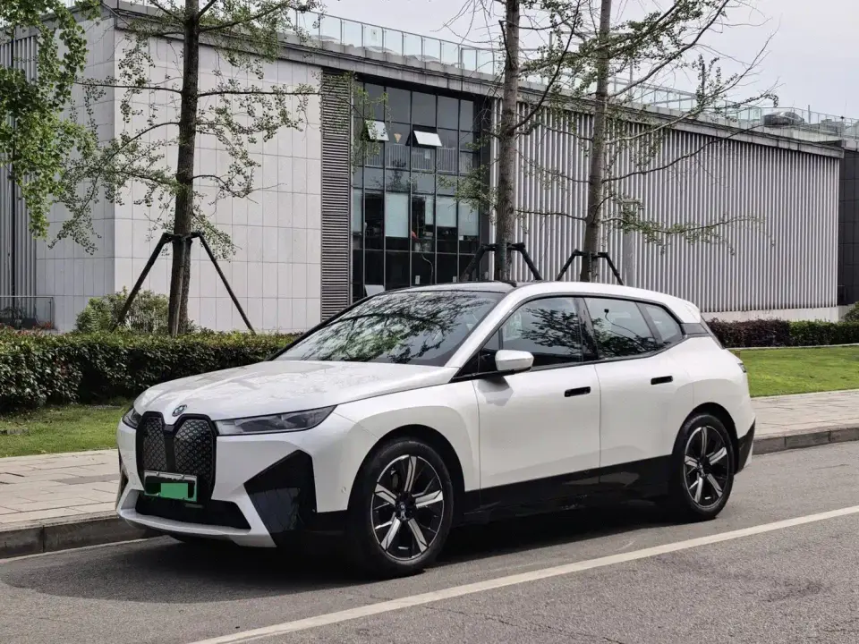 BMW iX xDrive40 2023