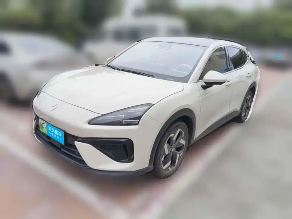 Baojun Yunhai 60km Plug-in Hybrid 2024