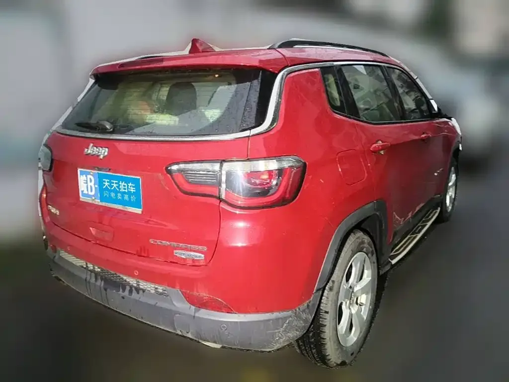 Jeep Compass 200T Auto Family-Connected Large Screen Edition 2019 — фото 2
