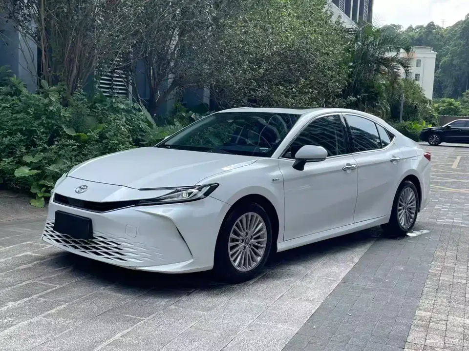 Toyota Camry Hybrid 2.0HGVP Luxury Edition 2024