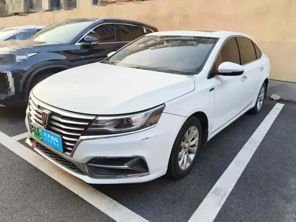 Roewe i6 New Energy 45T Hybrid Connected Smart Enjoyment Edition 2019