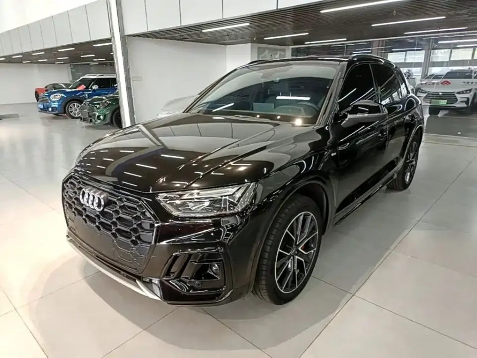 Audi Q5L Model 45 TFSI Luxury Dynamic 2024