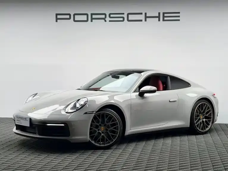 Porsche 911 Carrera 3.0T 2023