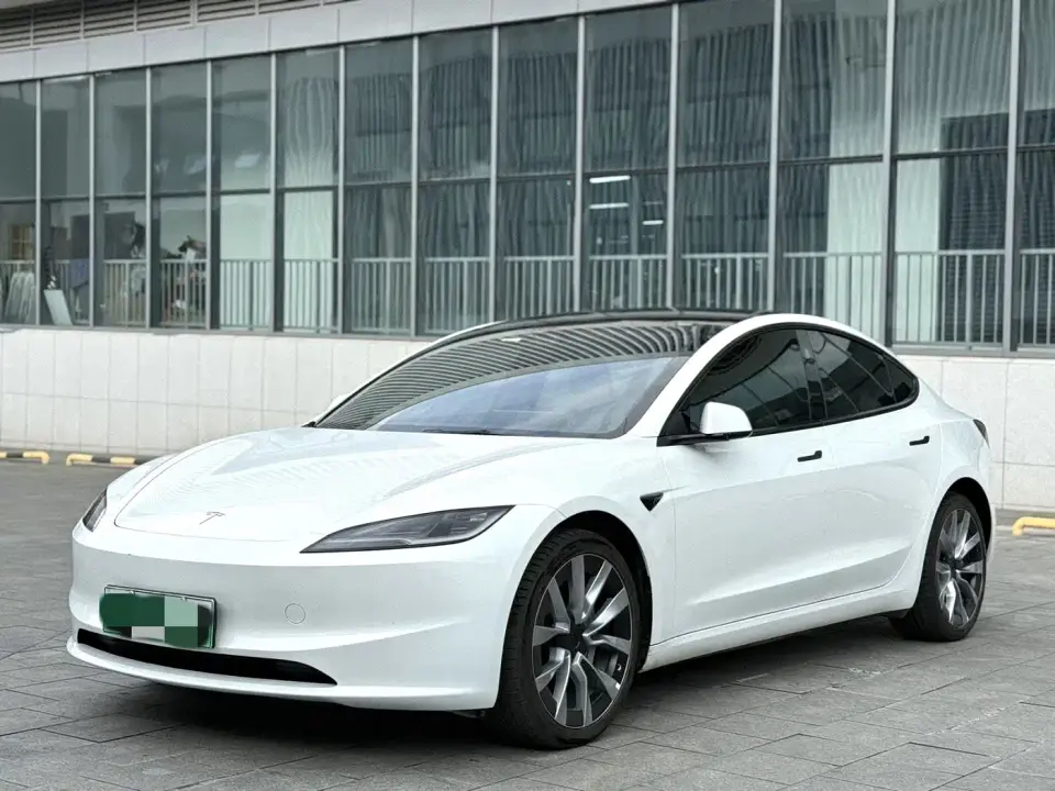 Tesla Model 3 Long Range All-Wheel Drive 2023