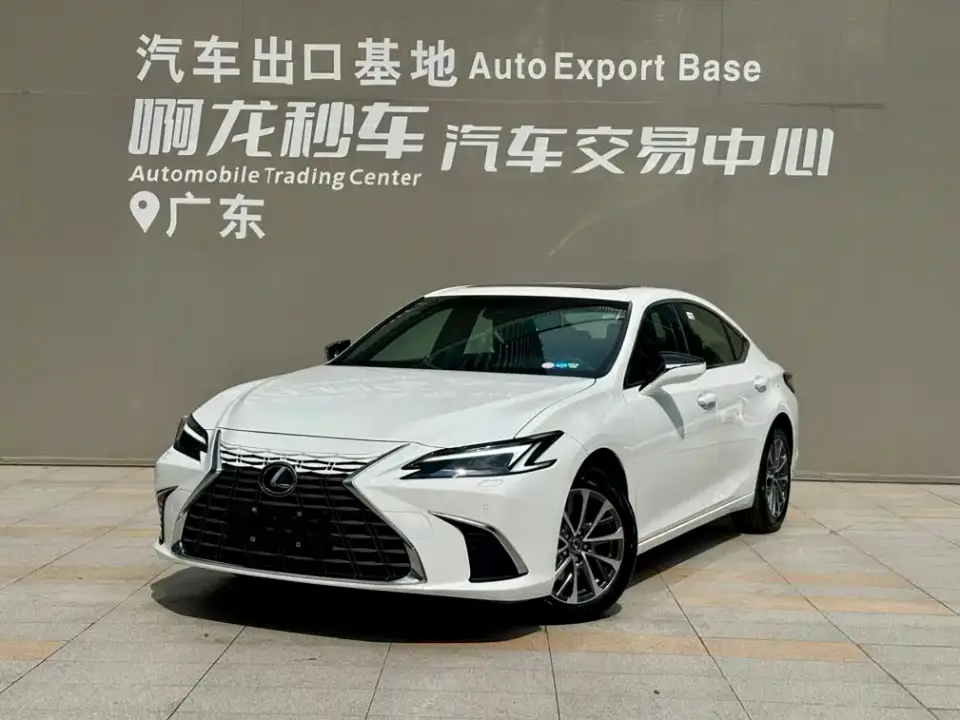 Lexus ES 200 Ultimate Edition 2026