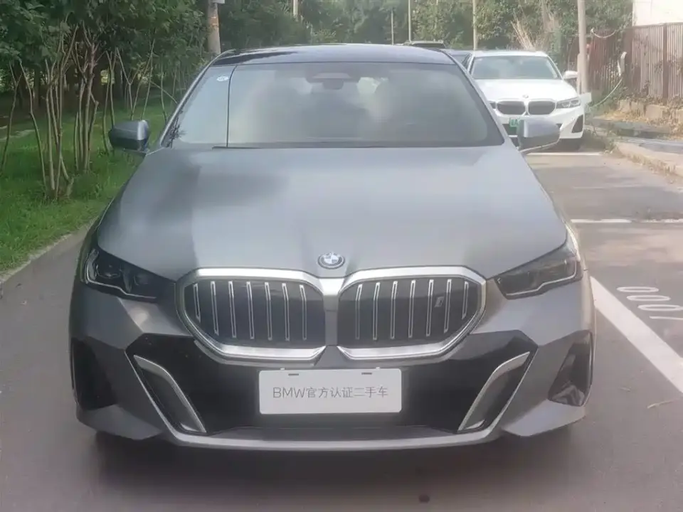BMW i5 xDrive 50L M Sport Package 2025