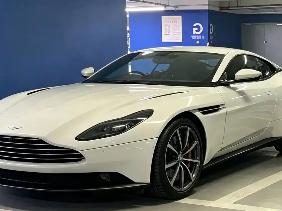 Aston Martin DB11 Model 4.0T V8 Coupe 2019