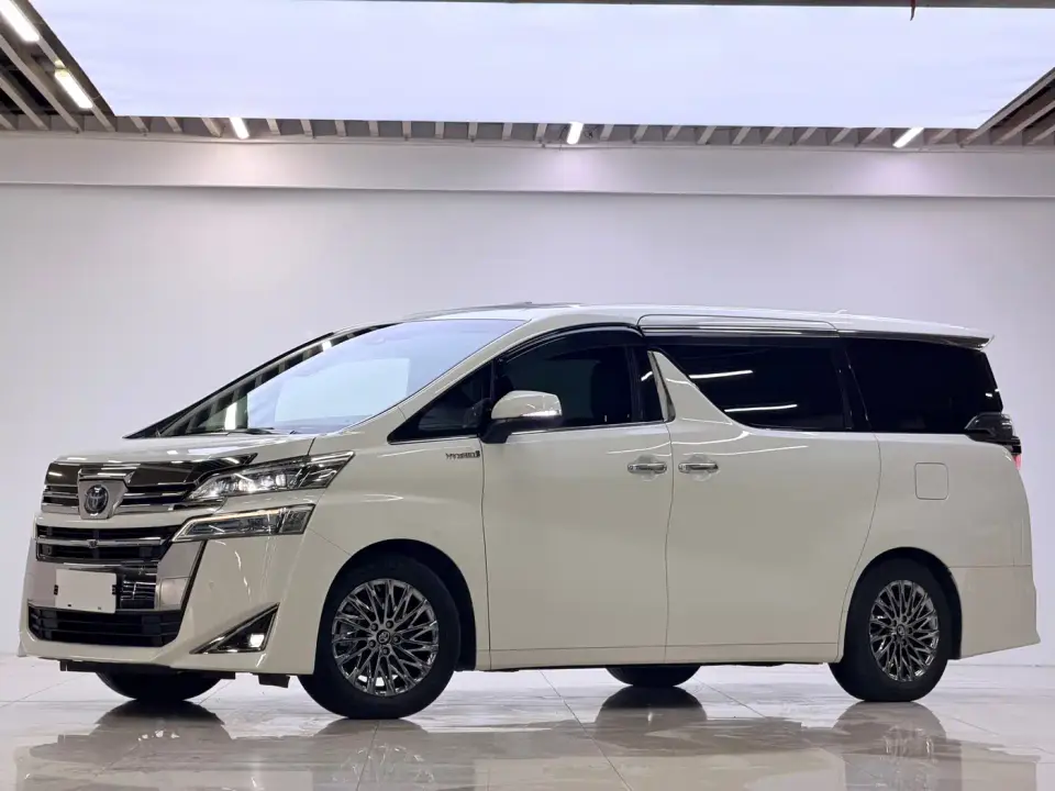 Toyota Vellfire Twin Engine 2.5L HV Premium Edition 2020