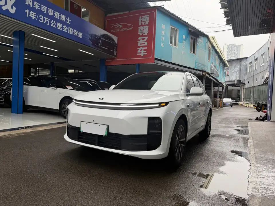Li Auto L6 Pro 2025