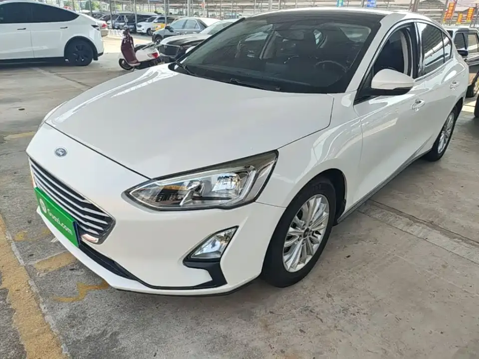 Ford Focus Sedan EcoBoost 125 Automatic Fengchao (China V) 2019