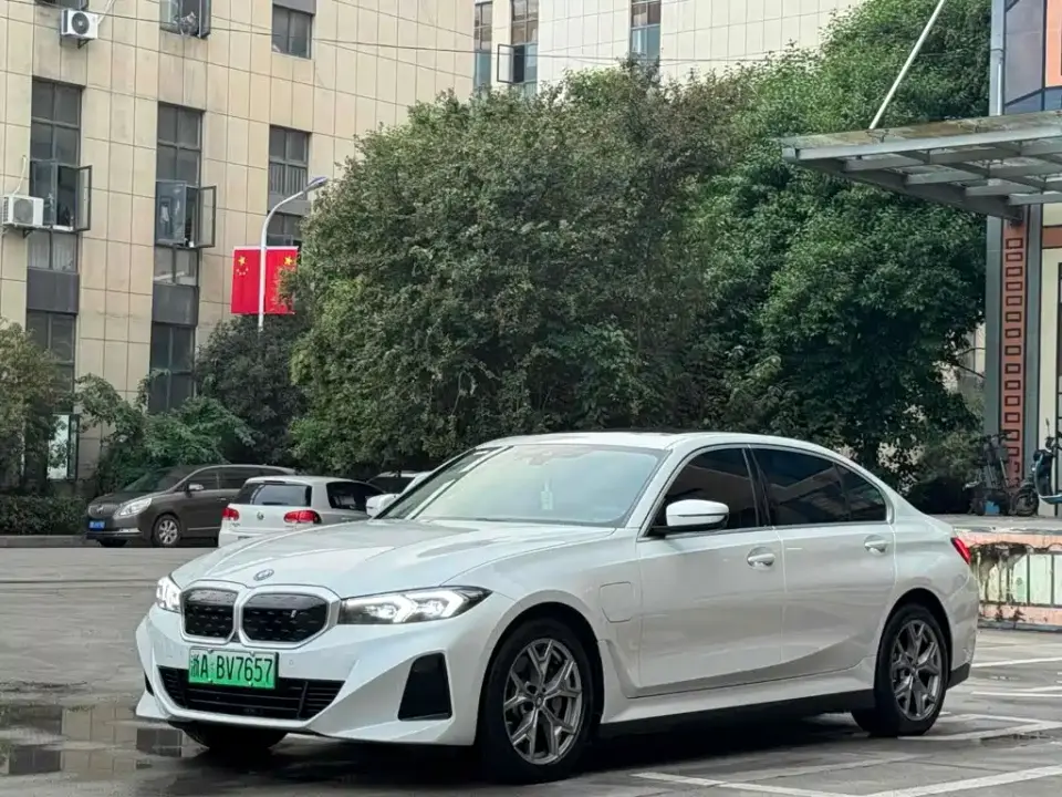BMW i3 eDrive 35 L 2023