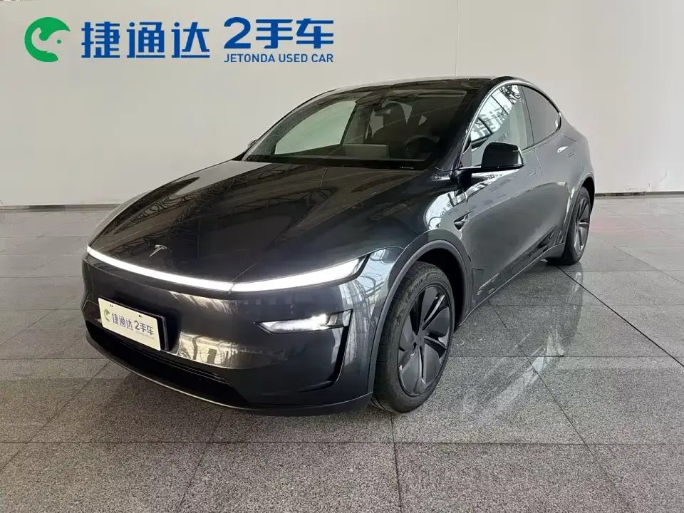 Tesla Model Y Rear-Wheel Drive 2025