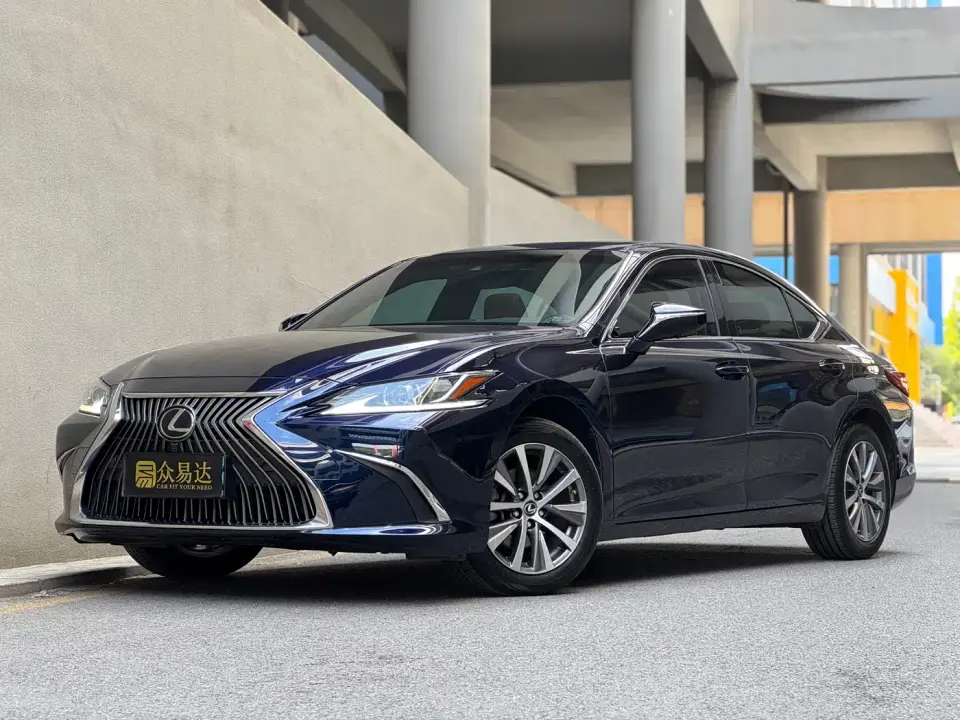 Lexus ES 200 Excellence 2021