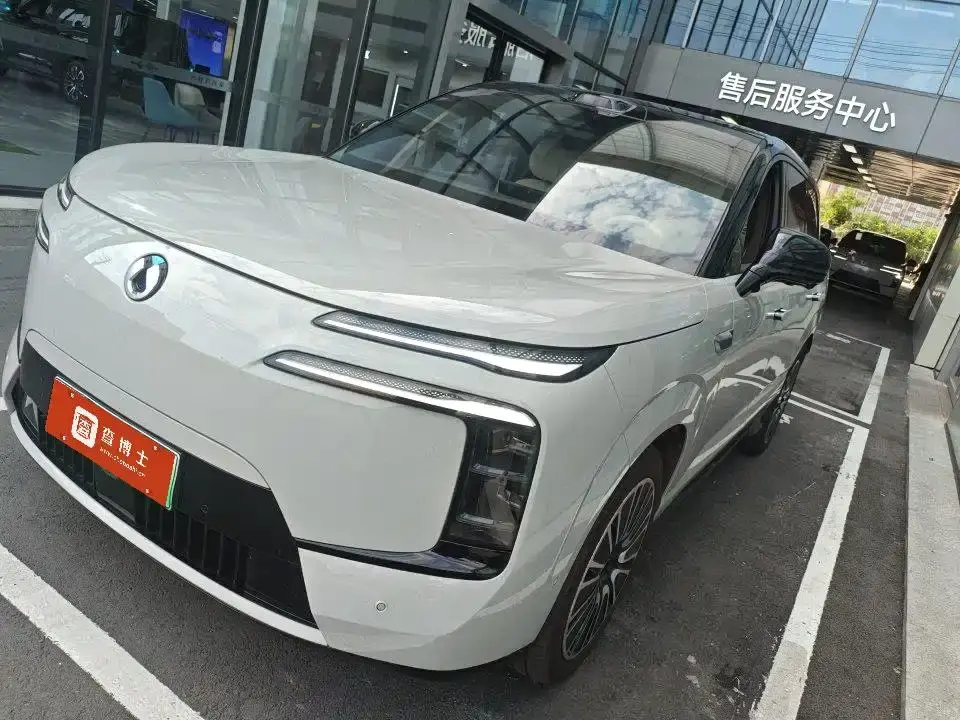 Denza N8L Standard 2025