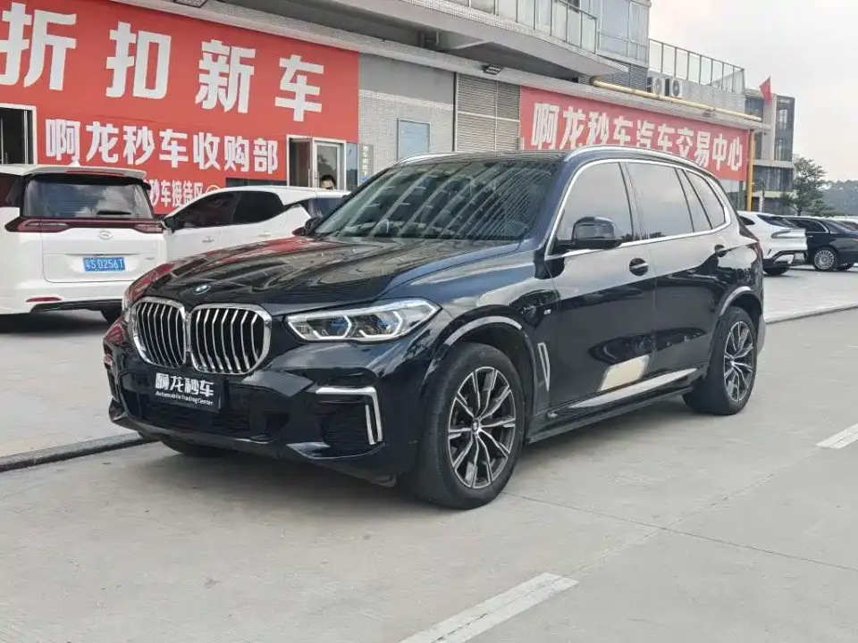 BMW X5 xDrive 30Li Premium M Sport Package 2023