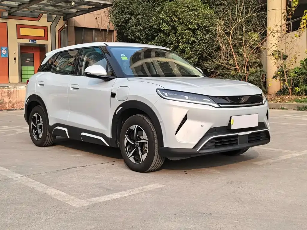 BYD Yuan UP Smart Drive Edition 401KM Leading Type 2025 — фото 5